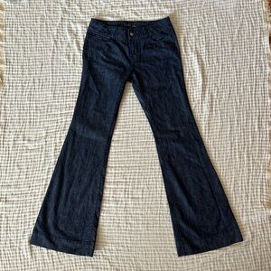 Super cute low rise London jeans